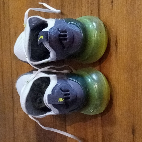 Nike 270 - Picture 2 of 7